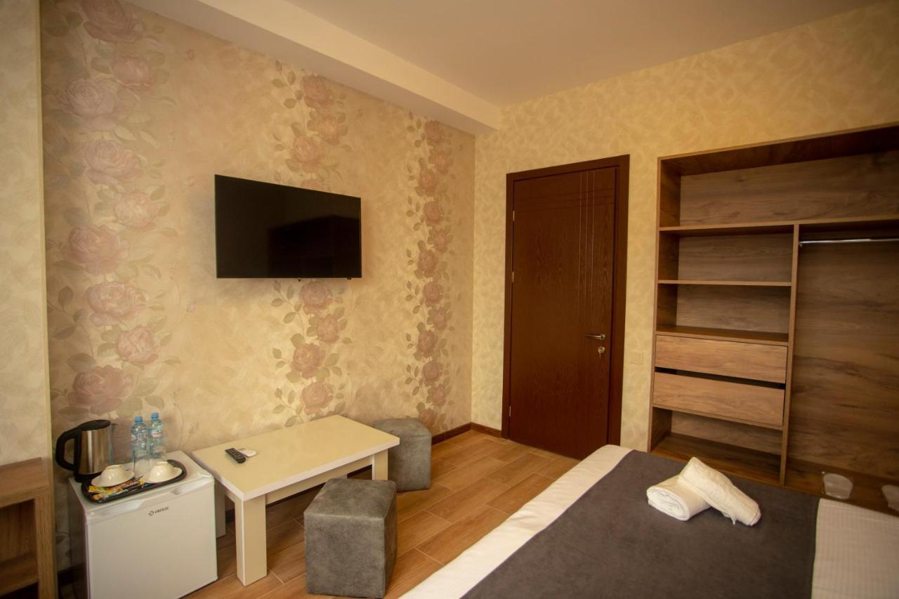 Pollux Hotel Batumi Eksteriør billede