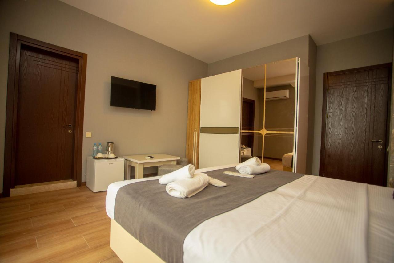 Pollux Hotel Batumi Eksteriør billede