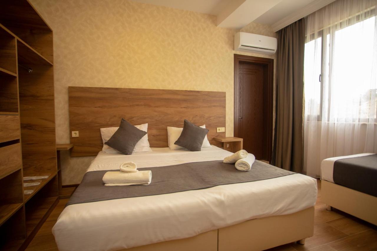 Pollux Hotel Batumi Eksteriør billede