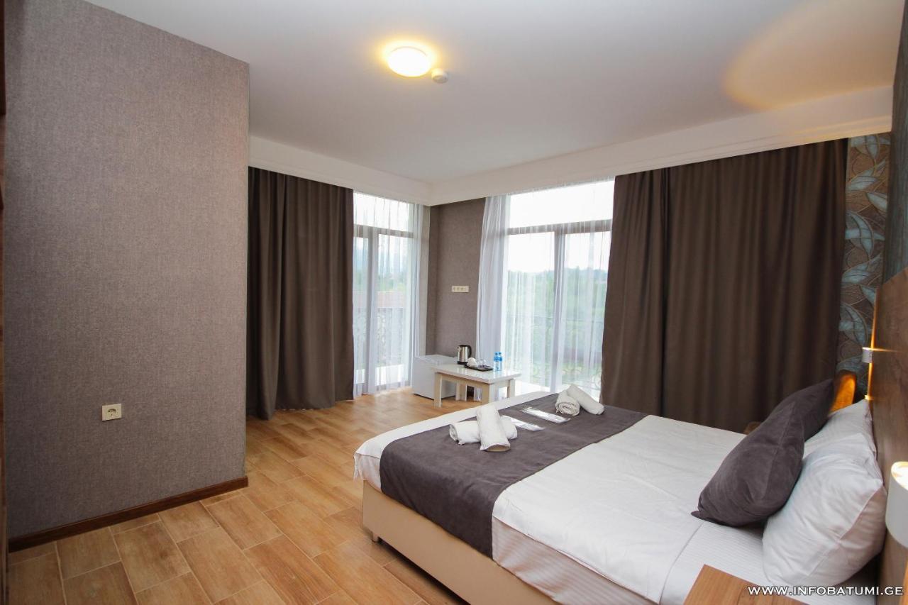 Pollux Hotel Batumi Eksteriør billede